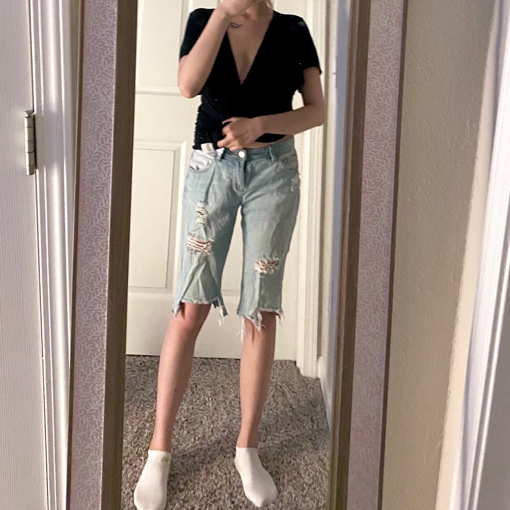 Half-length jeans